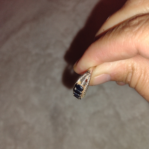 Ring - Picture 4 of 5